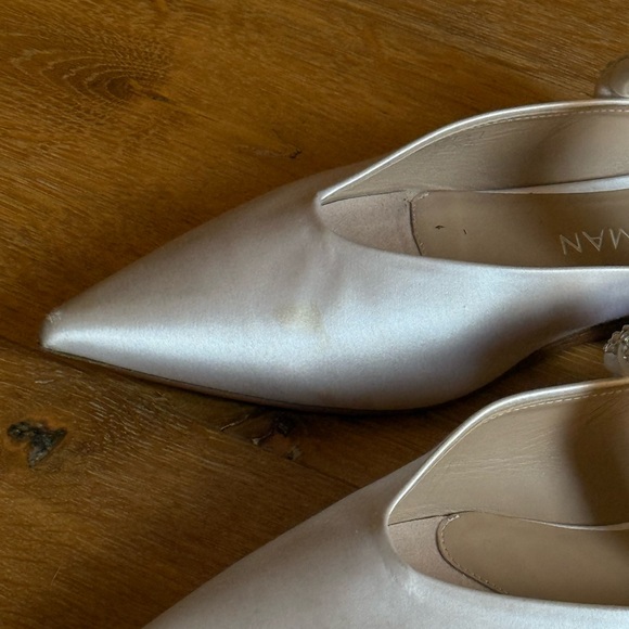 ROYALE PEARL BRAIDA FLAT | Stuart Weitzman - Picture 9 of 12